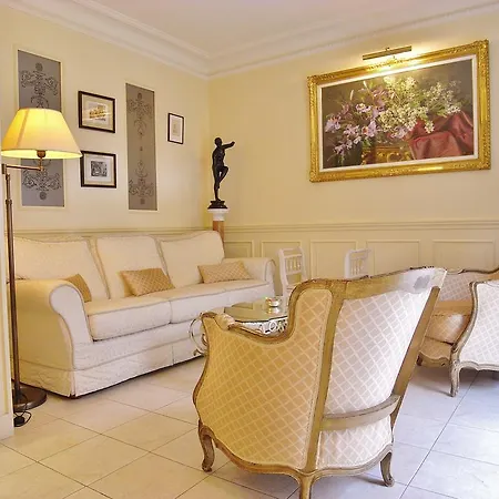 Opera Charming 2 Bedrooms With Terrace Daire