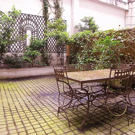 Opera Charming 2 Bedrooms With Terrace