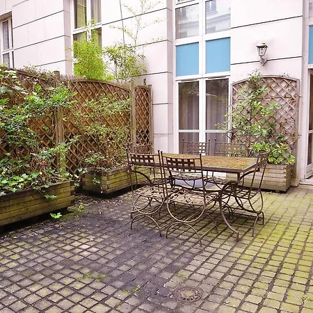 Opera Charming 2 Bedrooms With Terrace Apartman